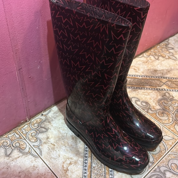 Nicki Minaj Rain Boots - Picture 3 of 4